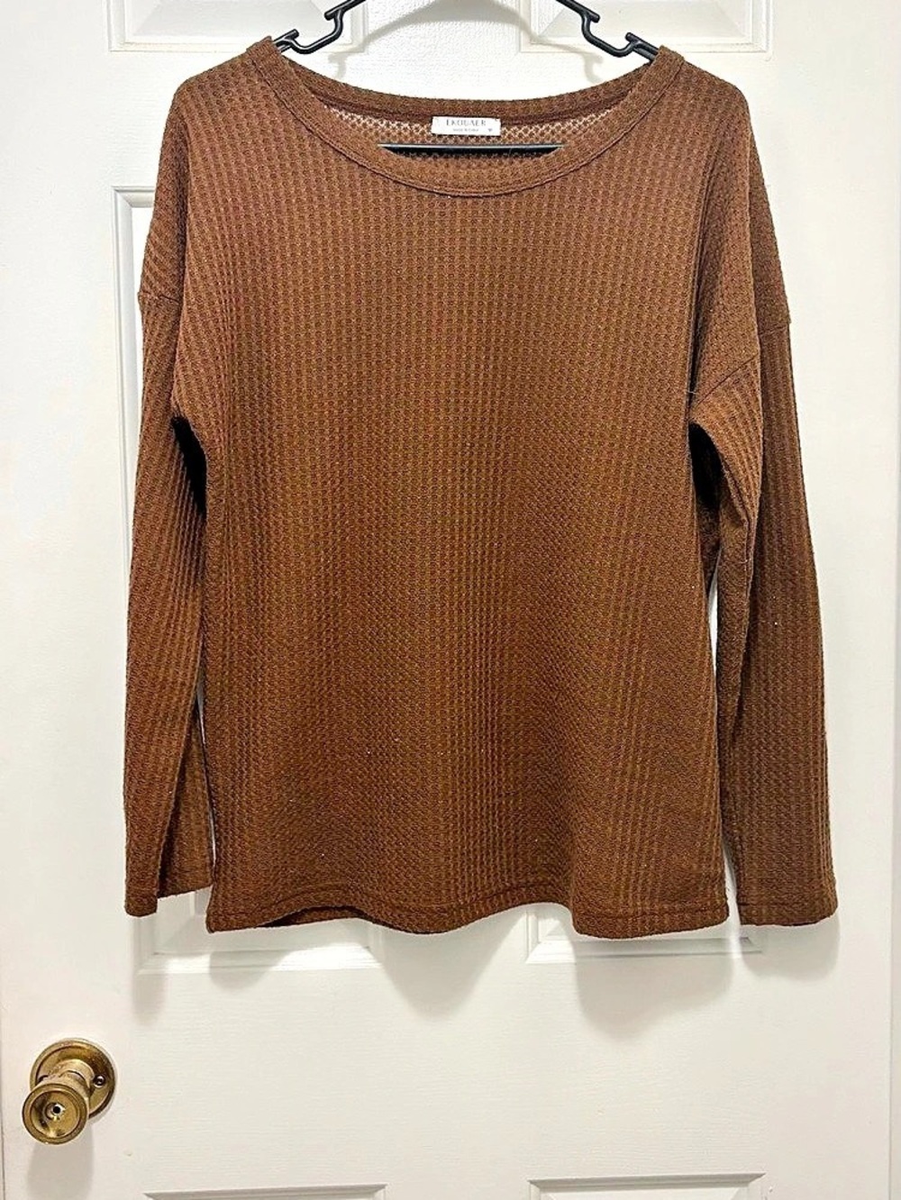 Ekouer Brown Knit Sweater Size Medium Like New
